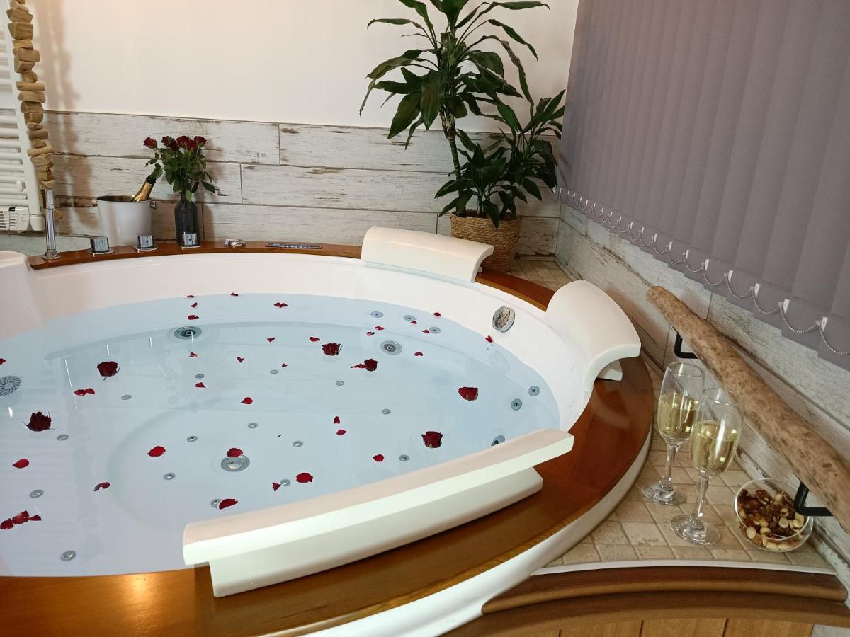Le Marechal Duplex - Appartement Avec Jacuzzi - Caen Hyper Centre Luaran gambar
