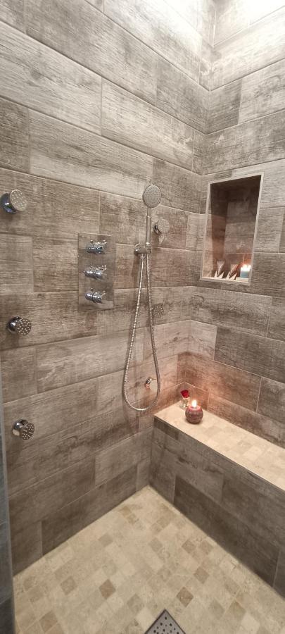 Le Marechal Duplex - Appartement Avec Jacuzzi - Caen Hyper Centre Luaran gambar