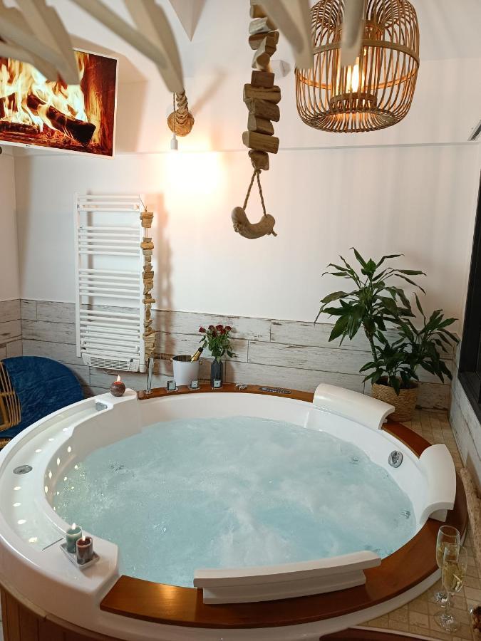 Le Marechal Duplex - Appartement Avec Jacuzzi - Caen Hyper Centre Luaran gambar